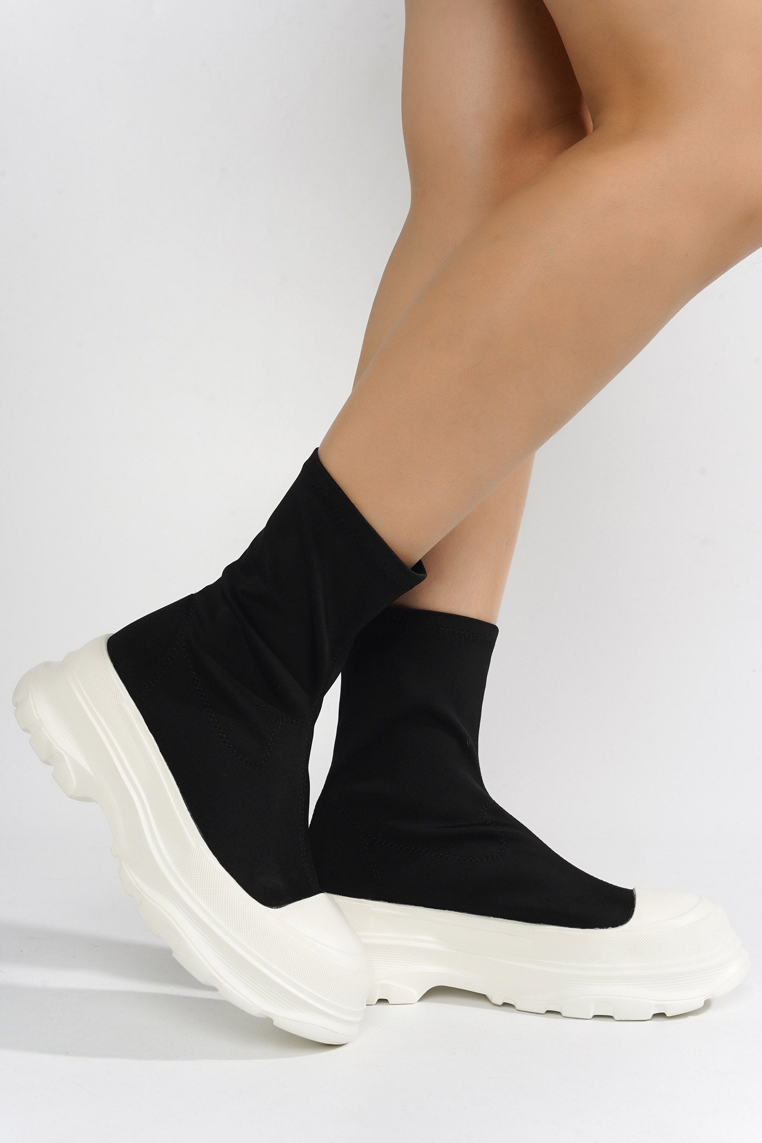 Wholesale Cape Robbin - GIG LADIES SNEAKERS - SNEAKERS